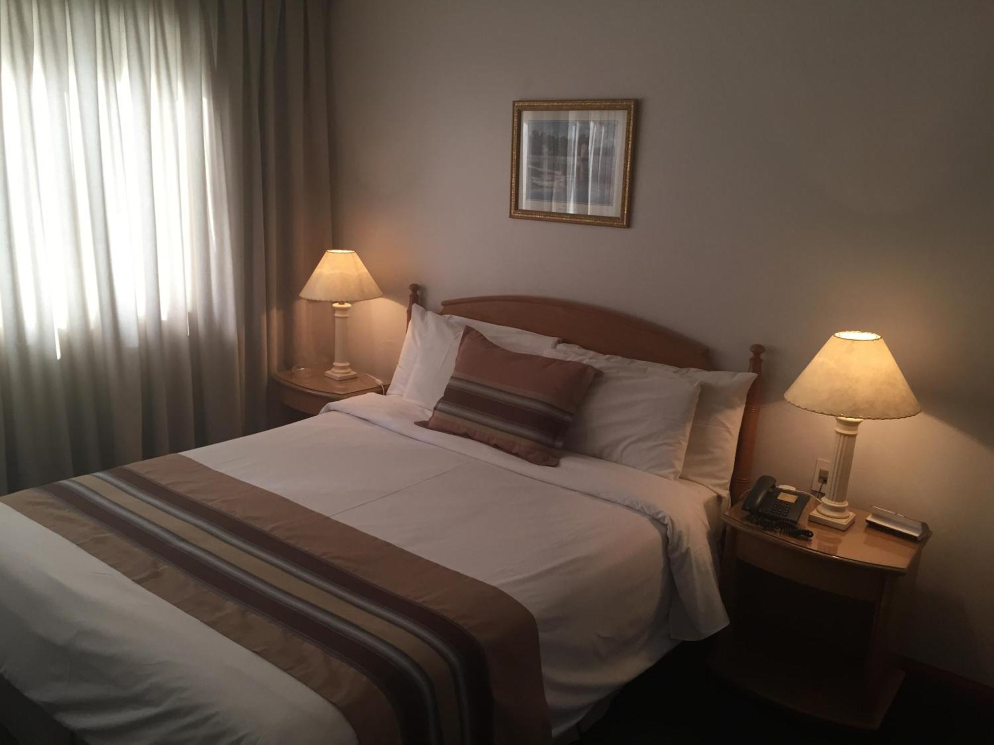 Standard Single Room,681380643:JPEG